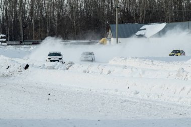 Petropavlovsk, Kazakistan - 6 Mart 2016: Fincan Urallar, Sibirya ve Kazakistan kış parça yarış. Yarış pisti Bishkul Kuzey Kazakistan 2016.
