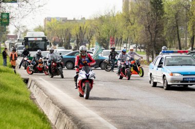 Shymkent, Kazakistan - 15 Şubat 2017: Motosiklet motorcu sezon açılış 15 Mart 2017 yılında Çimkent