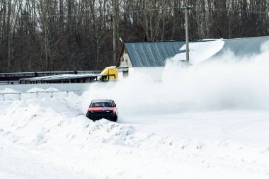 Petropavlovsk, Kazakistan - 6 Mart 2016: Fincan Urallar, Sibirya ve Kazakistan kış parça yarış. Yarış pisti Bishkul Kuzey Kazakistan 2016.