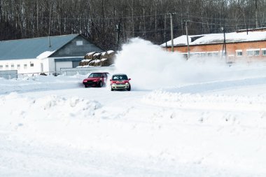 Petropavlovsk, Kazakistan - 6 Mart 2016: Fincan Urallar, Sibirya ve Kazakistan kış parça yarış. Yarış pisti Bishkul Kuzey Kazakistan 2016.