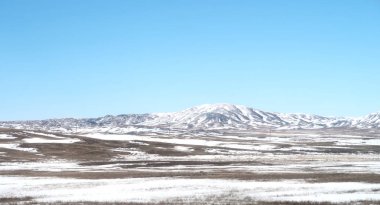 Kar bahar bozkır hills