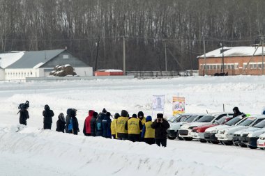 Petropavlovsk, Kazakistan - 6 Mart 2016: Fincan Urallar, Sibirya ve Kazakistan kış parça yarış. Yarış pisti Bishkul Kuzey Kazakistan 2016.