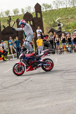 Shymkent, Kazakistan - 15 Şubat 2017: Motosiklet motorcu sezon açılış 15 Mart 2017 yılında Çimkent