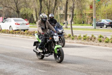 Shymkent, Kazakistan - 15 Şubat 2017: Motosiklet motorcu sezon açılış 15 Mart 2017 yılında Çimkent