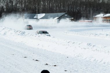 Petropavlovsk, Kazakistan - 6 Mart 2016: Fincan Urallar, Sibirya ve Kazakistan kış parça yarış. Yarış pisti Bishkul Kuzey Kazakistan 2016.