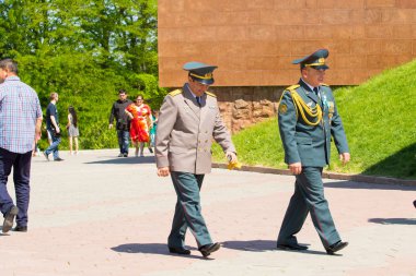 Shymkent, Kazakistan 9 Mayıs 2017: Ölümsüz alayı. Halk festivaller insan. Büyük Vatanseverlik Savaşı 1941-1945, Kızıl Ordu ve Sovyet halkının Zafer Bayramı.