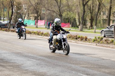 Shymkent, Kazakistan - 15 Şubat 2017: Motosiklet motorcu sezon açılış 15 Mart 2017 yılında Çimkent