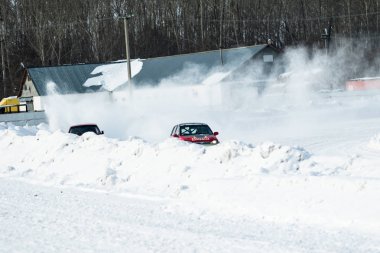 Petropavlovsk, Kazakistan - 6 Mart 2016: Fincan Urallar, Sibirya ve Kazakistan kış parça yarış. Yarış pisti Bishkul Kuzey Kazakistan 2016.