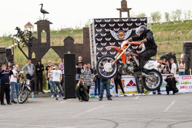 Shymkent, Kazakistan - 15 Şubat 2017: Motosiklet motorcu sezon açılış 15 Mart 2017 yılında Çimkent