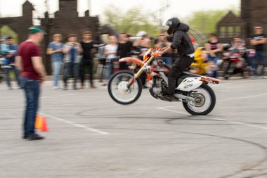 Shymkent, Kazakistan - 15 Şubat 2017: Motosiklet motorcu sezon açılış 15 Mart 2017 yılında Çimkent