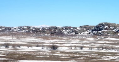 Kar bahar bozkır hills