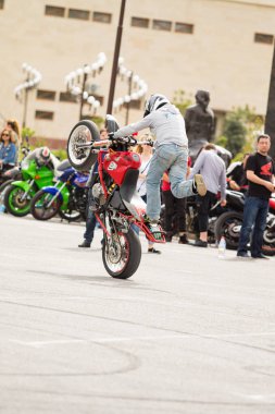 Shymkent, Kazakistan - 15 Şubat 2017: Motosiklet motorcu sezon açılış 15 Mart 2017 yılında Çimkent