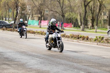 Shymkent, Kazakistan - 15 Şubat 2017: Motosiklet motorcu sezon açılış 15 Mart 2017 yılında Çimkent