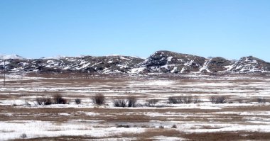 Kar bahar bozkır hills