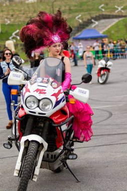 Shymkent, Kazakistan - 15 Şubat 2017: Motosiklet motorcu sezon açılış 15 Mart 2017 yılında Çimkent