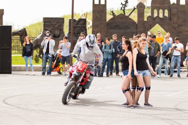 Shymkent, Kazakistan - 15 Şubat 2017: Motosiklet motorcu sezon açılış 15 Mart 2017 yılında Çimkent