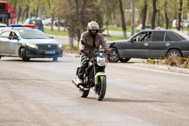 Shymkent, Kazakistan - 15 Şubat 2017: Motosiklet motorcu sezon açılış 15 Mart 2017 yılında Çimkent