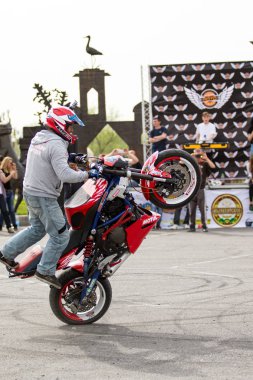 Shymkent, Kazakistan - 15 Şubat 2017: Motosiklet motorcu sezon açılış 15 Mart 2017 yılında Çimkent