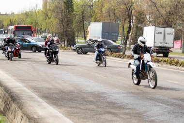 Shymkent, Kazakistan - 15 Şubat 2017: Motosiklet motorcu sezon açılış 15 Mart 2017 yılında Çimkent