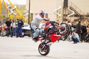 Shymkent, Kazakistan - 15 Şubat 2017: Motosiklet motorcu sezon açılış 15 Mart 2017 yılında Çimkent