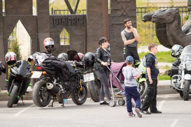 Shymkent, Kazakistan - 15 Şubat 2017: Motosiklet motorcu sezon açılış 15 Mart 2017 yılında Çimkent