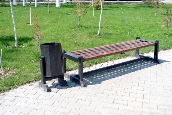 Wooden Bench Park Spring — Stock Photo, Image