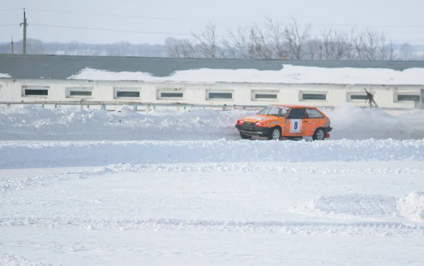 Petropavlovsk Kasachstan März 2016 Sportwagen Auf Der Vereisten Strecke Vorbereitung — Stockfoto