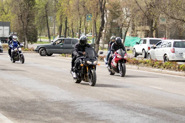 Shymkent, Kazakistan - 15 Şubat 2017: Motosiklet motorcu sezon açılış 15 Mart 2017 yılında Çimkent