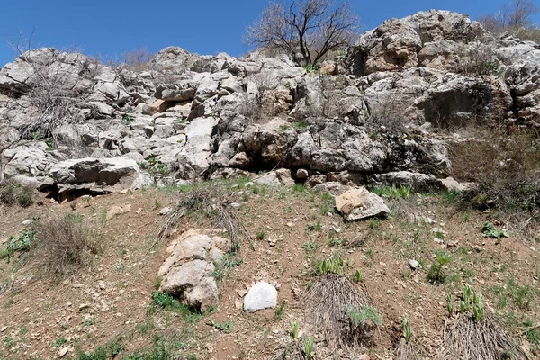Dağlar taşlar, hills, çayırlar, bahar manzara
