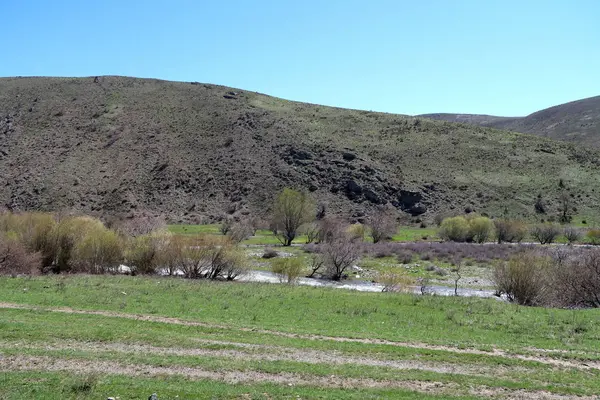Dağlar taşlar, hills, çayırlar, bahar manzara