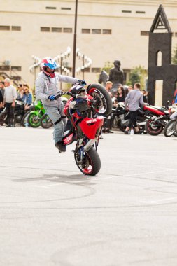 Shymkent, Kazakistan - 15 Şubat 2017: Motosiklet motorcu sezon açılış 15 Mart 2017 yılında Çimkent