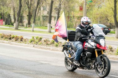 Shymkent, Kazakistan - 15 Şubat 2017: Motosiklet motorcu sezon açılış 15 Mart 2017 yılında Çimkent