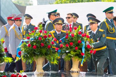Shymkent, Kazakistan 9 Mayıs 2017: Ölümsüz alayı. Halk festivaller insan. Büyük Vatanseverlik Savaşı 1941-1945, Kızıl Ordu ve Sovyet halkının Zafer Bayramı.