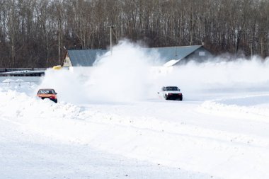 Petropavlovsk, Kazakistan - 6 Mart 2016: Fincan Urallar, Sibirya ve Kazakistan kış parça yarış. Yarış pisti Bishkul Kuzey Kazakistan 2016.