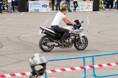 Shymkent, Kazakistan - 15 Şubat 2017: Motosiklet motorcu sezon açılış 15 Mart 2017 yılında Çimkent