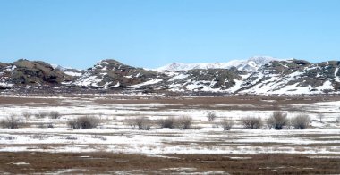 Kar bahar bozkır hills