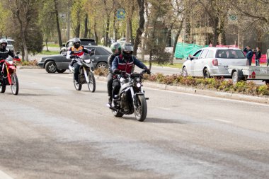 Shymkent, Kazakistan - 15 Şubat 2017: Motosiklet motorcu sezon açılış 15 Mart 2017 yılında Çimkent