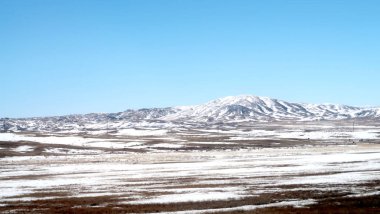Kar bahar bozkır hills