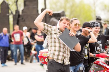 Shymkent, Kazakistan - 15 Şubat 2017: Motosiklet motorcu sezon açılış 15 Mart 2017 yılında Çimkent