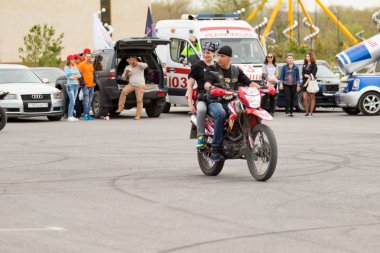 Shymkent, Kazakistan - 15 Şubat 2017: Motosiklet motorcu sezon açılış 15 Mart 2017 yılında Çimkent