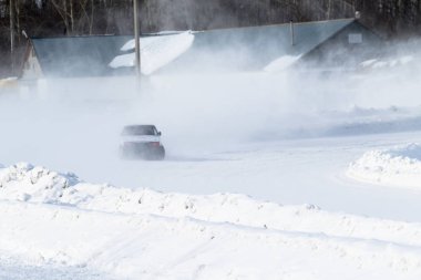 Petropavlovsk, Kazakistan - 6 Mart 2016: Fincan Urallar, Sibirya ve Kazakistan kış parça yarış. Yarış pisti Bishkul Kuzey Kazakistan 2016.