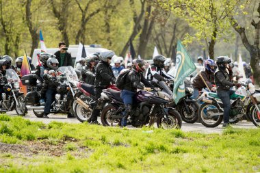 Shymkent, Kazakistan - 15 Şubat 2017: Motosiklet motorcu sezon açılış 15 Mart 2017 yılında Çimkent