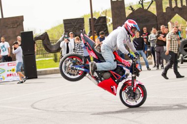 Shymkent, Kazakistan - 15 Şubat 2017: Motosiklet motorcu sezon açılış 15 Mart 2017 yılında Çimkent