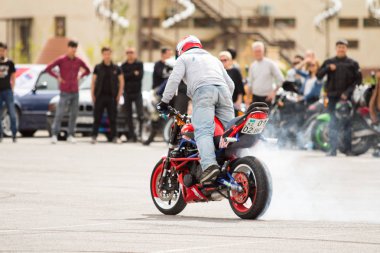 Shymkent, Kazakistan - 15 Şubat 2017: Motosiklet motorcu sezon açılış 15 Mart 2017 yılında Çimkent