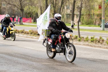 Shymkent, Kazakistan - 15 Şubat 2017: Motosiklet motorcu sezon açılış 15 Mart 2017 yılında Çimkent