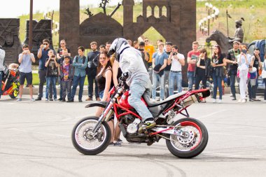 Shymkent, Kazakistan - 15 Şubat 2017: Motosiklet motorcu sezon açılış 15 Mart 2017 yılında Çimkent