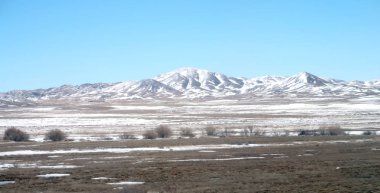 Kar bahar bozkır hills