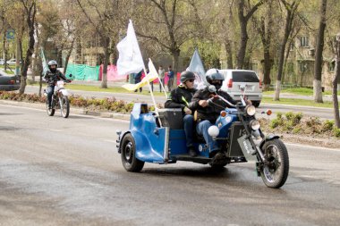Shymkent, Kazakistan - 15 Şubat 2017: Motosiklet motorcu sezon açılış 15 Mart 2017 yılında Çimkent