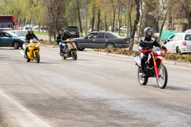Shymkent, Kazakistan - 15 Şubat 2017: Motosiklet motorcu sezon açılış 15 Mart 2017 yılında Çimkent