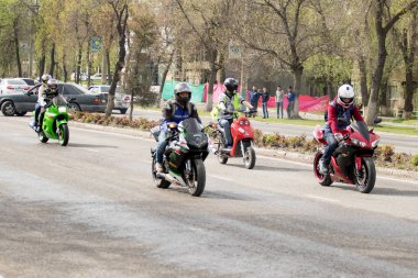 Shymkent, Kazakistan - 15 Şubat 2017: Motosiklet motorcu sezon açılış 15 Mart 2017 yılında Çimkent